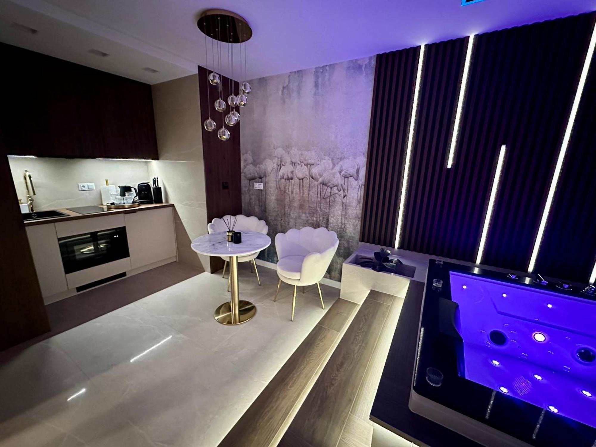 Masarska 8 Vip Apartamenty Jacuzzi Красков Екстериор снимка